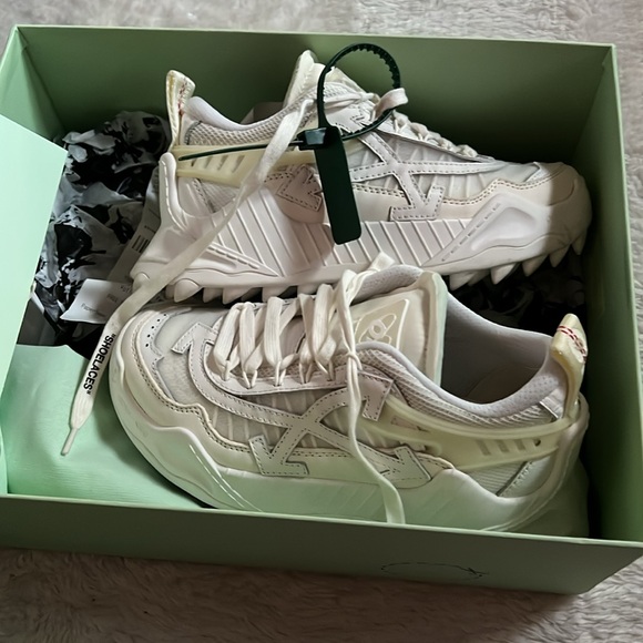 Off-White sneakers - Picture 5 of 6